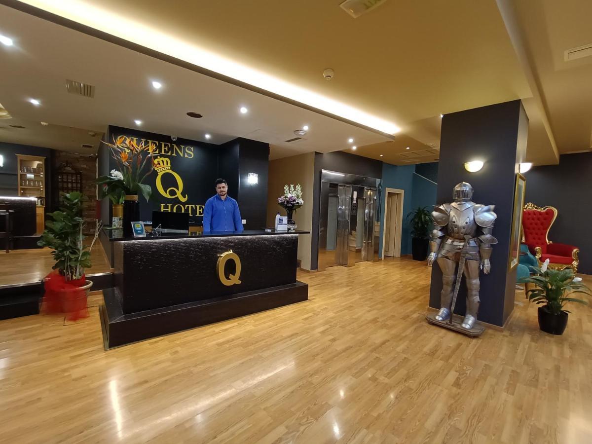 פיראוס Queens Leriotis Hotel מראה חיצוני תמונה